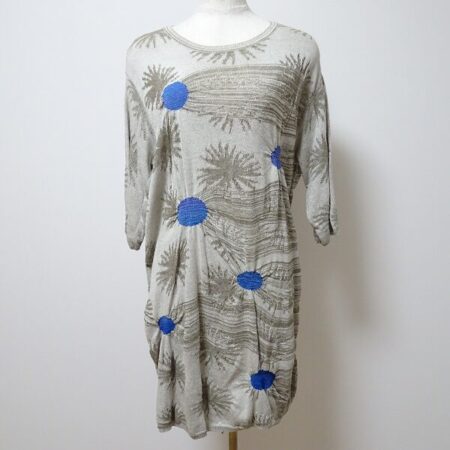 ベージュに際立つ青がポイント エム＆キョウコのチュニックを買取しました