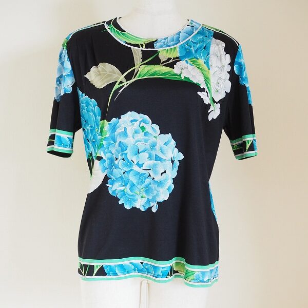 紫陽花柄が貴重なレオナールのTシャツを買取しました