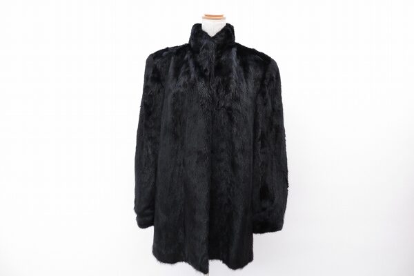 マダムな印象も出せる サガミンクのハーフコートを買取しました