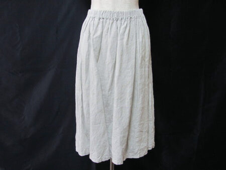 着やすい素材でほっこり ヤンマ産業のスカートを買取しました