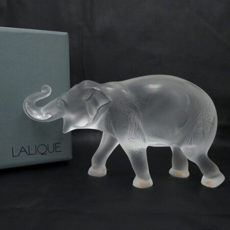 繊細なクリスタル感が絶妙 ラリックのペーパーウェイトを買取しました