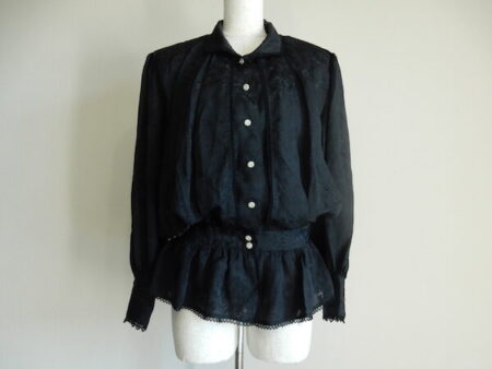 袖や裾のさりげない可愛さにきゅんとする！ノンノンドールのブラウスを買取しました