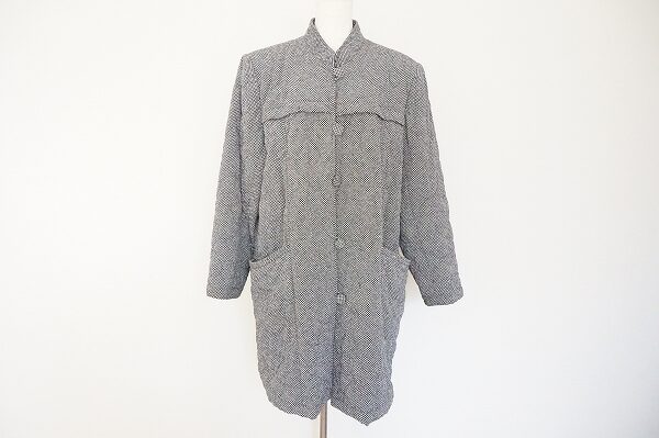 モノトーンの鹿の子柄コートを買取！詩仙堂