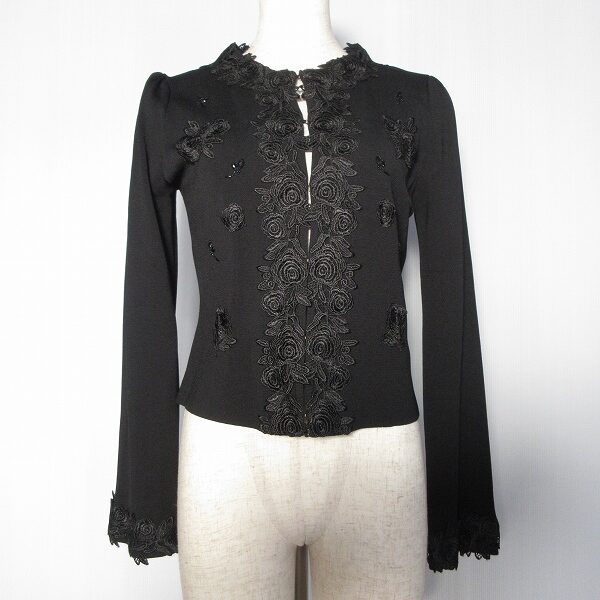 美と繊細さを出せる スーパービューティーのカーディガンを買取しました