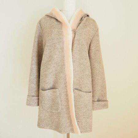 上品かつラブリーなピッコーネのコートを買取しました