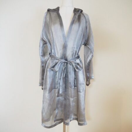 光沢が眩しい スペッチオのコートを買取しました