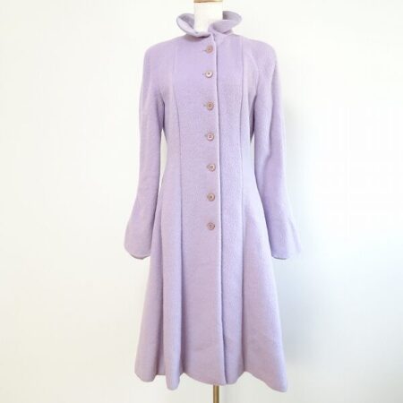 淡いパープルに心洗われる エンポリオアルマーニのコートを買取しました