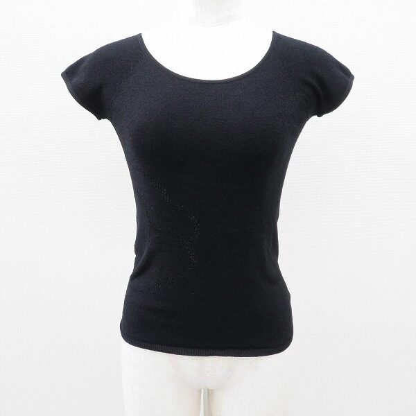 柔らかラインが素敵なシャネルのニットを買取しました