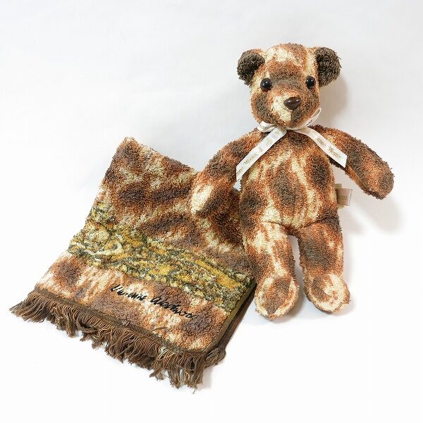 愛らしさと深みがある ヴィヴィアンウエストウッドのぬいぐるみとタオルのセットを買取しました