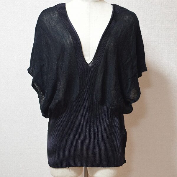 スッキリしつつも存在感がある！イッセイミヤケのセーターを買取しました