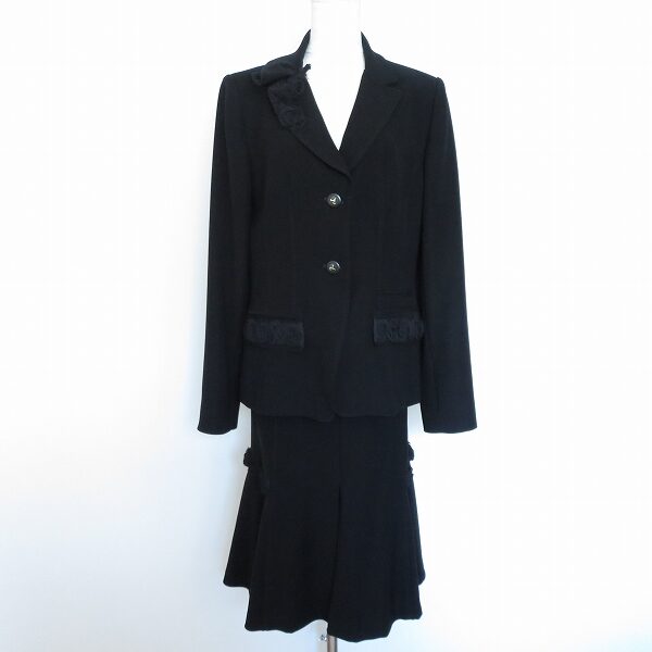 【お買取】セットアップ 上品さ際立つ贅沢なインポートロッサのお洋服