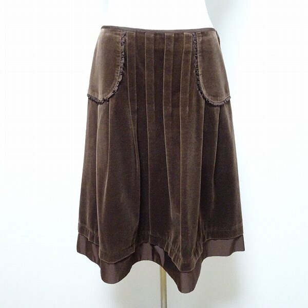ベロア×ブラウンが大人シックに決まる インポートロッサのスカートを買取しました
