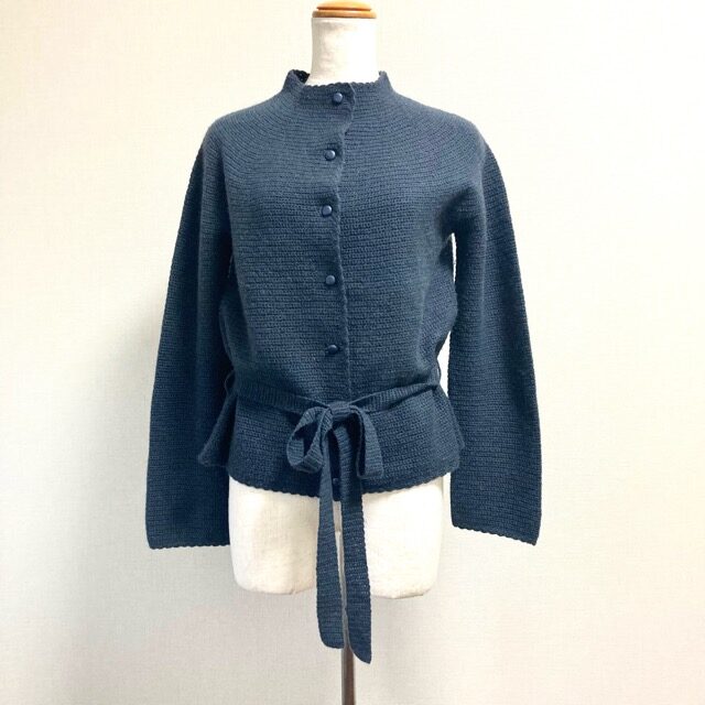 カジュアル×しっとりのバランスが最高 ヨシエイナバのカーディガンを買取しました