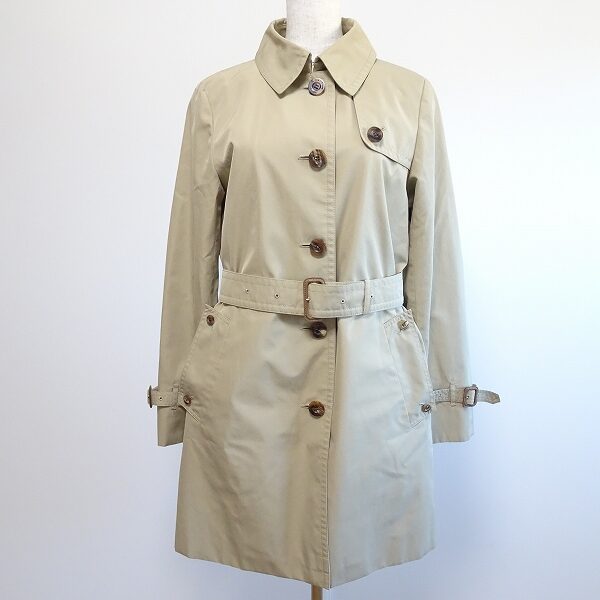 カワイらしさも満点なアクアスキュータムのトレンチコートを買取しました