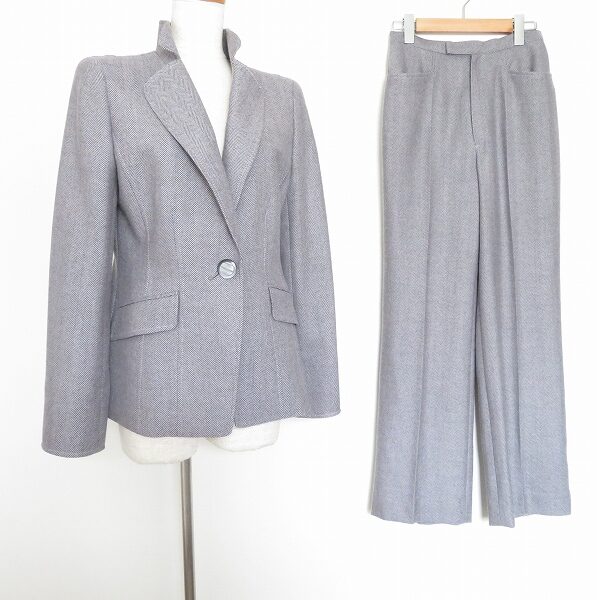 爽やかさ際立つ イネスのパンツスーツを買取しました