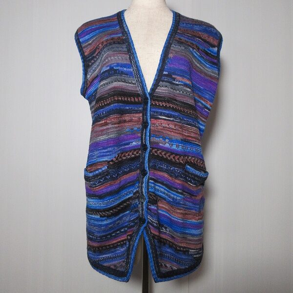 じわじわくる華やかさが素敵 モリオカサチコのベストを買取しました