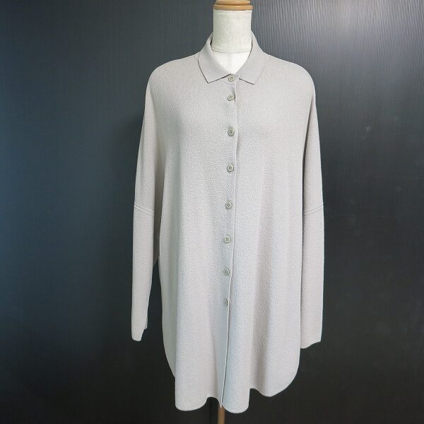 白に近いグレーでさわやかさもある ビスケービーシーアミのカーディガンを買取しました