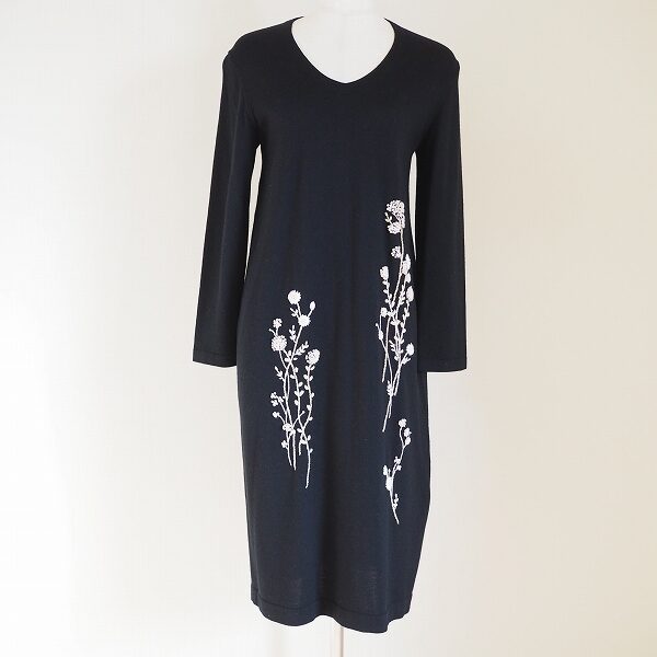 ニット×刺繍のバランスが品格ある シビラのワンピースを買取しました