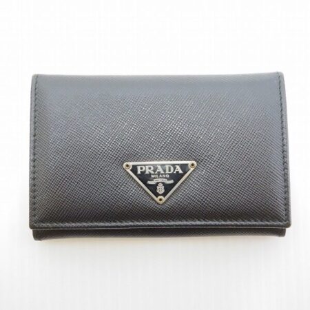 存在感と一流感がある プラダのカードケースを買取しました