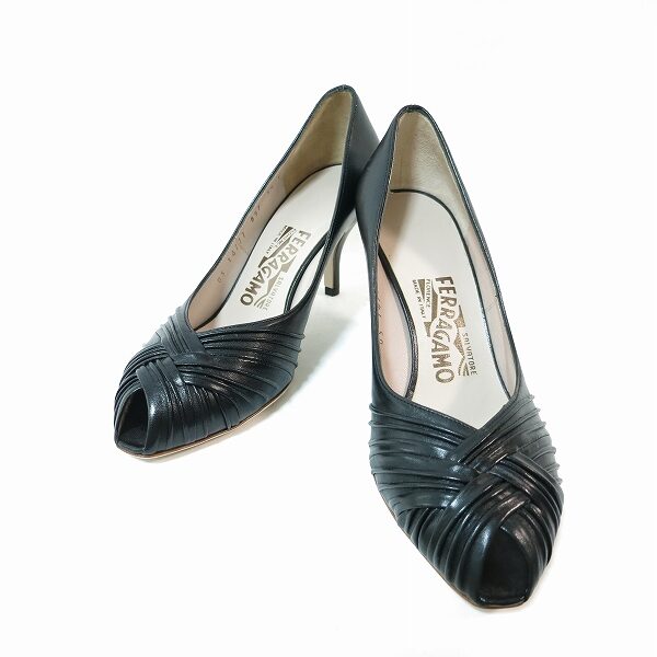 艶×繊細デザインでグッと大人に サルバトーレ フェラガモのパンプスを買取しました