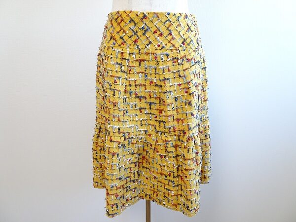 丁度いい柄でおしゃれを楽しむ ユキトリイのスカートを買取しました