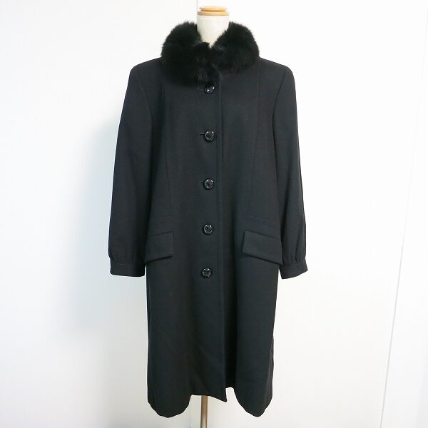 麗しい雰囲気に仕上がる ジバンシィのコートを買取しました