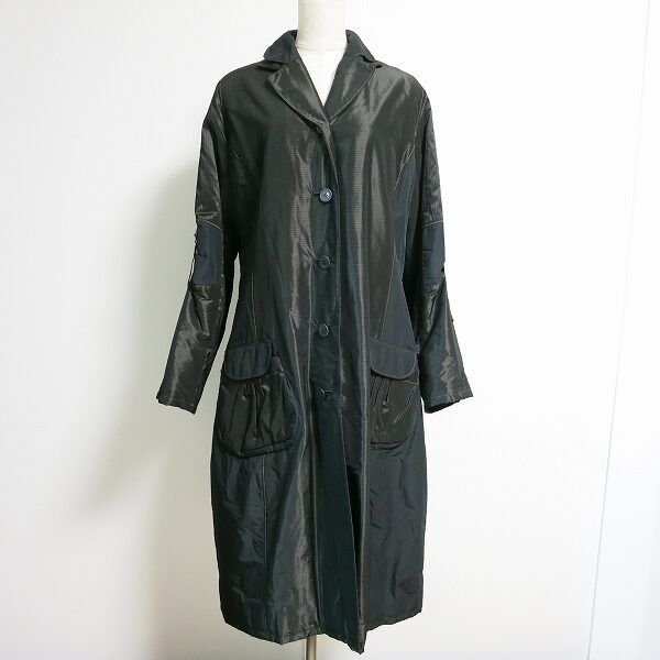 洗練されたデザインが素敵 ティービーセンソユニコのコートを買取しました