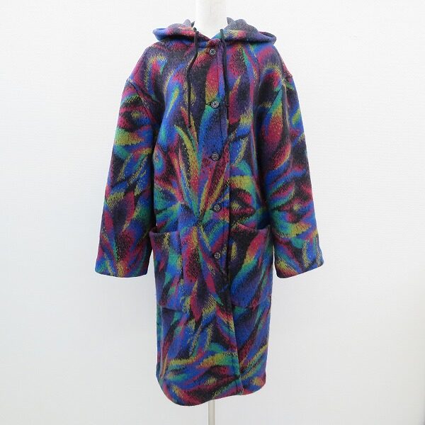 おしゃれな色合いに目が釘付け ミッソーニのコートを買取しました