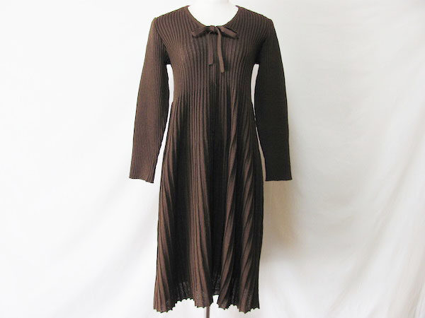 得意な斉藤都世子買取！斉藤都世子のワンピースを買取いたしました