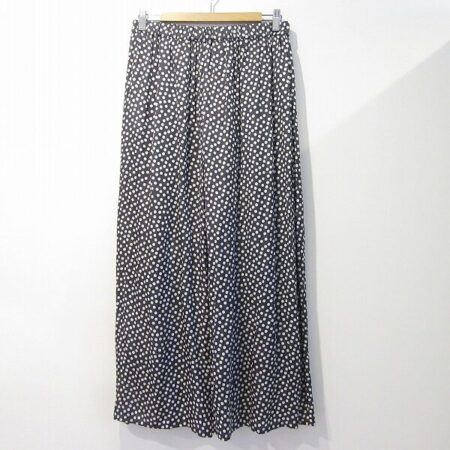 可愛らしさがあるパンツ シズカコムロのパンツを買取しました