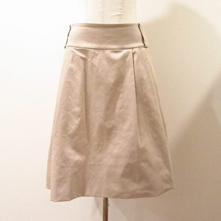 軽やかなラインで上品カジュアル フォクシーニューヨークのスカートを買取しました