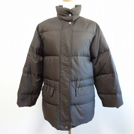 上品ミセスに｜暖もとれる！フェラガモのダウンを買取しました