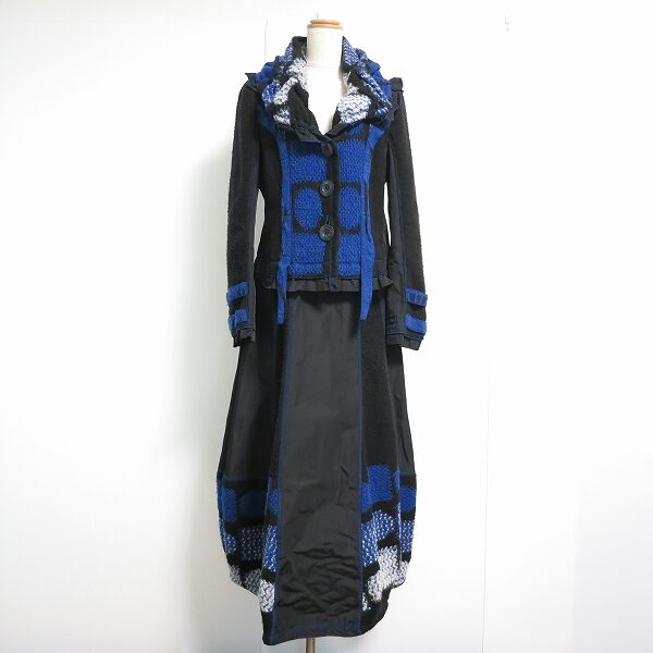 ゴージャスと華やかで楽しめるお洋服｜エイココンドウのセットアップをお買取