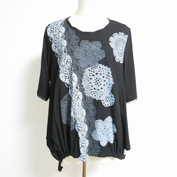 シックな花モチーフで決まる！ティービーセンソユニコのカットソーを買取しました