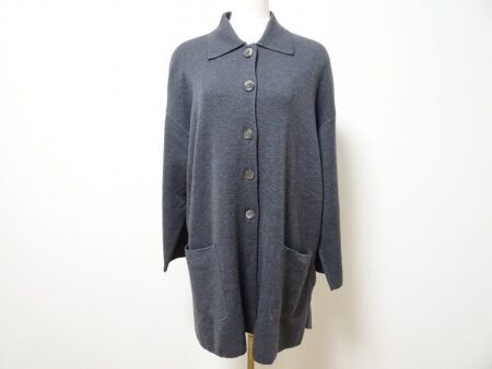 どこかリラックスした雰囲気に フェンディのカーディガンを買取しました