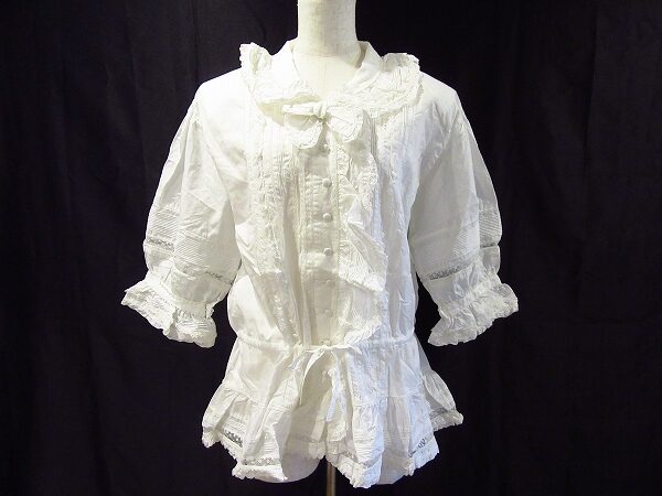 可愛らしさ満点 ピンクハウスのブラウスを買取しました