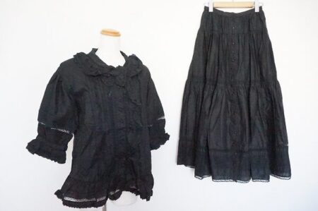 フリル具合も落ち着き放った ピンクハウスのセットアップを買取しました