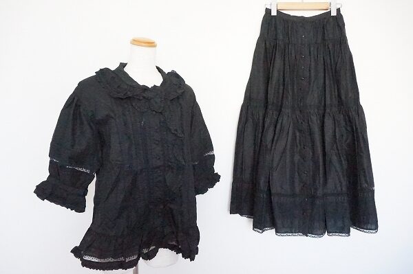 フリル具合も落ち着き放った ピンクハウスのセットアップを買取しました