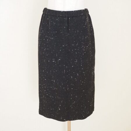 シャープな美しさ！コムデギャルソンのスカートを買取しました