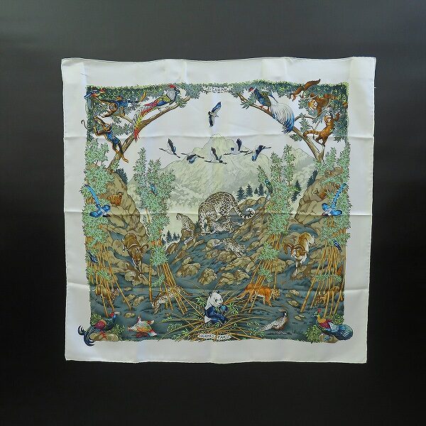 防寒にもポイントにも使える エルメスのスカーフを買取しました