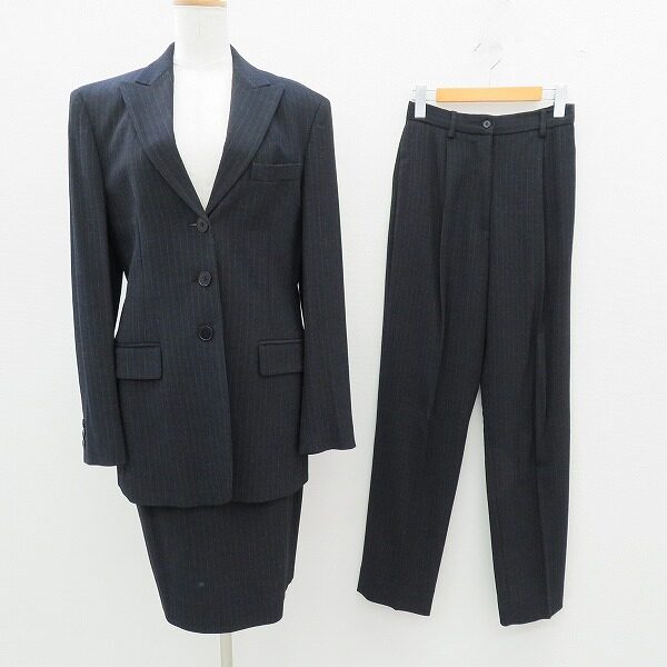 聡明さも出せる マックスマーラのスカートスーツを買取させていただきました