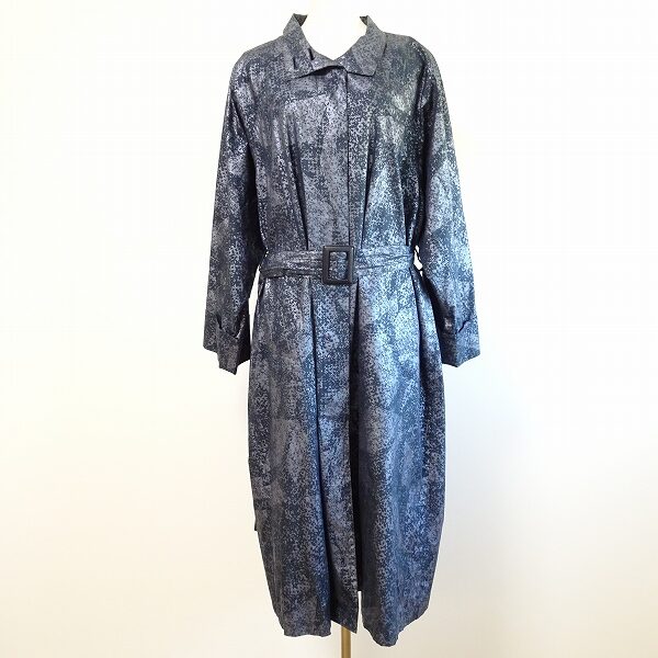 眩しいシルバーでカッコよく決まる クリスチャンディオールのコートを買取しました