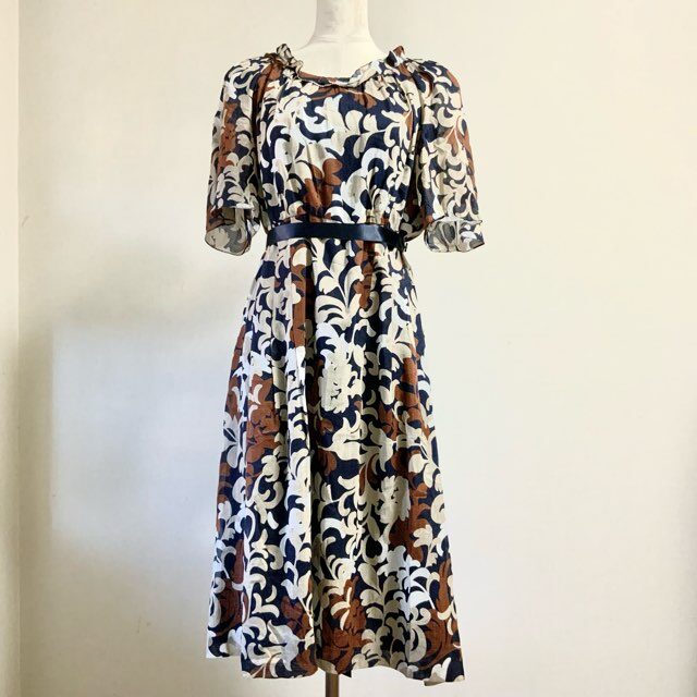 紺×茶で優雅に ミセスに人気のブランド ジュンアシダのワンピースを買取しました