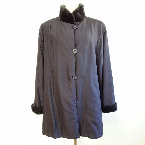 カッコよさも出せるスタンドカラー ミラショーンのコートを買取しました