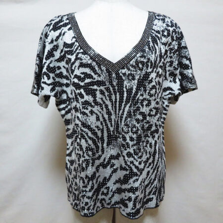 陽気なヒョウ柄で軽やかに決まる セントジョンのトップスを買取しました