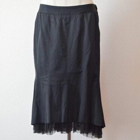 裾のチュールで軽さアップ アルバロッサのスカートを買取しました