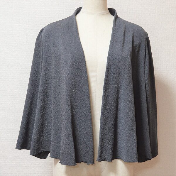 さらりと羽織れるデザインがいい 詩仙堂のカーディガンを買取しました