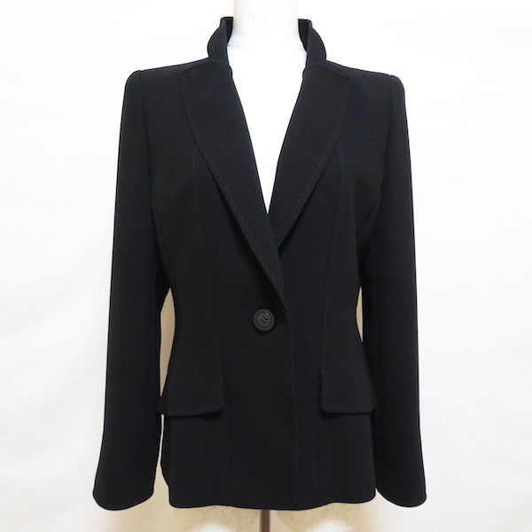 シンプルなのに高級感溢れる イネス 銀座マギーのジャケットを買取しました
