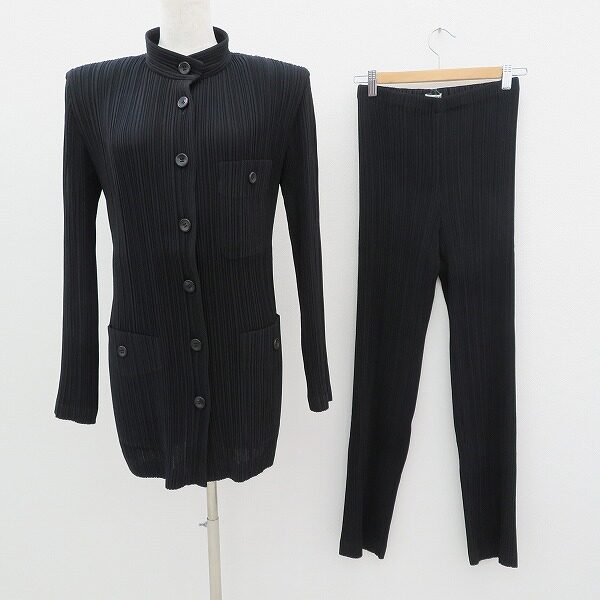 気品が詰まったセットアップ！イッセイミヤケのお洋服をお買取