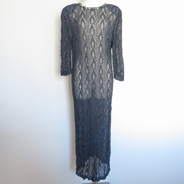 アトリエサガンのカーディガンをお買取|かぎ編みでしっとりと